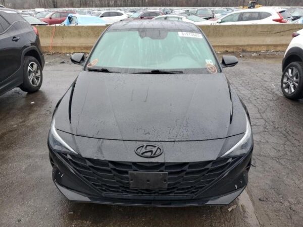 Hyundai Elantra 2022 - KMHLM4AJ0NU031972