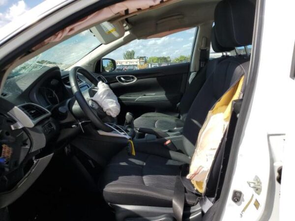 Nissan SENTRA 2019 - 3N1AB7AP2KY283385