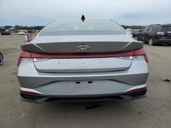 Hyundai Elantra 2021 - 5NPLL4AG2MH032917