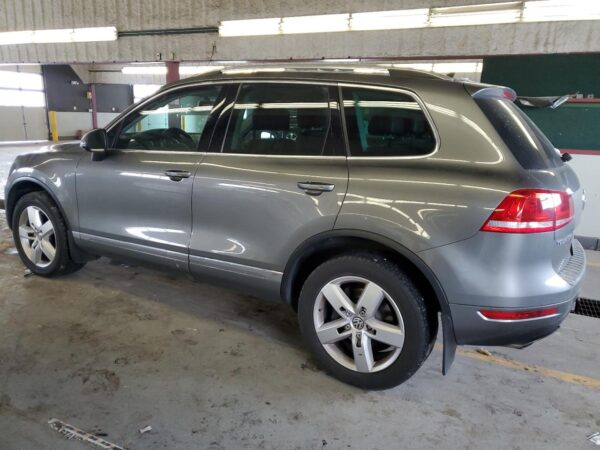 VOLKSWAGEN TOUAREG GRAY - WVGEF9BP9ED006670