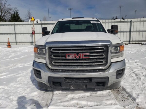 GMC SIERRA WHITE - 2GT22NEG7K1157621
