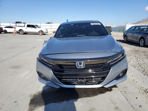 HONDA ACCORD SILVER - 1HGCV3F20NA046522