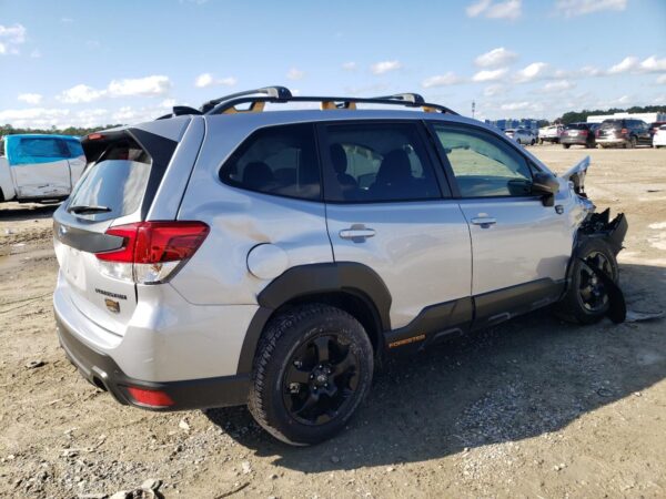 SUBARU FORESTER SILVER - JF2SKAJC5RH519711