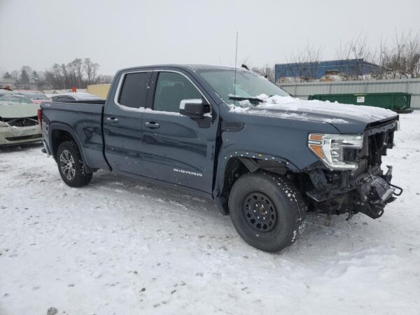 GMC SIERRA TEAL - 1GTR9BEK4MZ219175