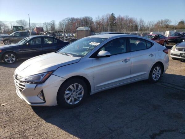 Hyundai Elantra 2019 - KMHD74LF8KU761077