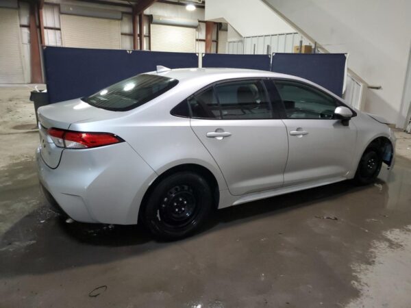 TOYOTA COROLLA SILVER - 5YFB4MDE2RP167666