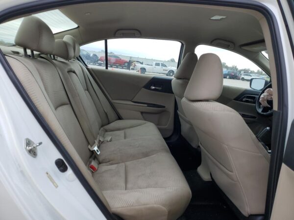 HONDA ACCORD WHITE - 1HGCR2F37EA136161