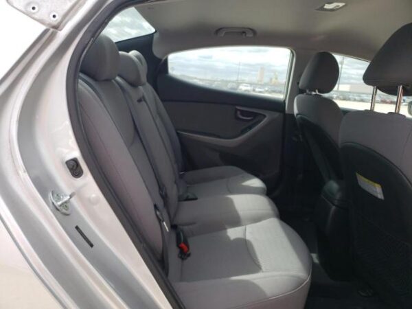 Hyundai Elantra 2015 - 5NPDH4AE0FH647103