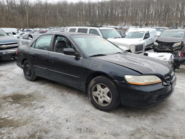 HONDA ACCORD BLACK - 1HGCG1655YA088617