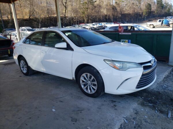 TOYOTA CAMRY WHITE - 4T1BF1FK8FU916220