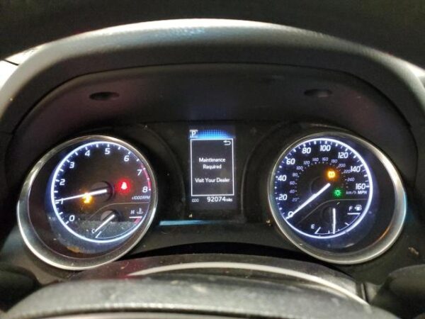 Toyota CAMRY 2018 - 4T1B11HK0JU623853