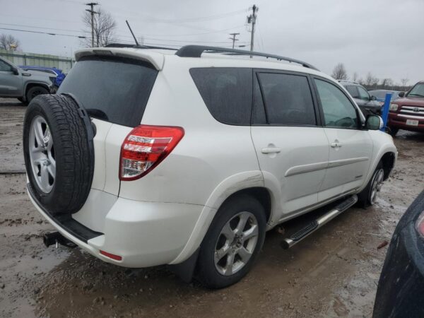 TOYOTA RAV4 WHITE - 2T3ZK31V69W002003