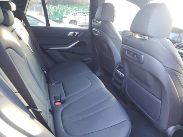 2021 BMW X5 xDrive40I Cream — 5UXCR6C08M9G08546