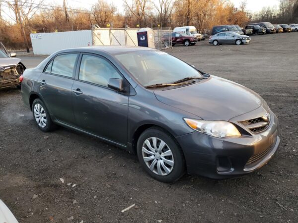 TOYOTA COROLLA GRAY - 2T1BU4EE9CC907557