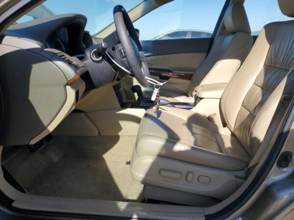 HONDA ACCORD GOLD - 1HGCP3F84AA024810