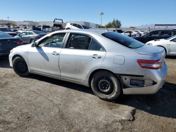 TOYOTA CAMRY SILVER - 4T1BF3EK6BU775316