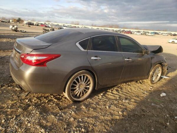 Nissan ALTIMA 2017 - 1N4AL3APXHN355772