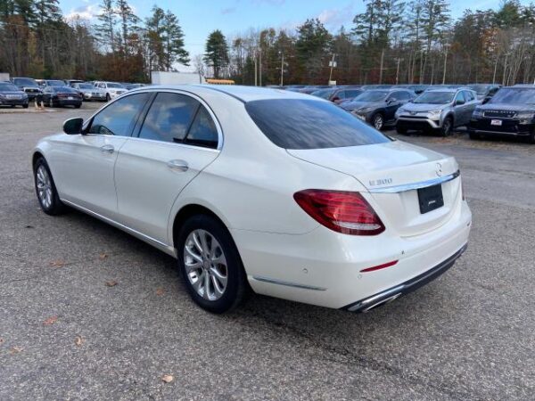 2017 Mercedes-Benz E300 4Mat White - WDDZF4KB9HA134447
