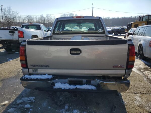 GMC SIERRA SILVER - 2GTEK13V861311198