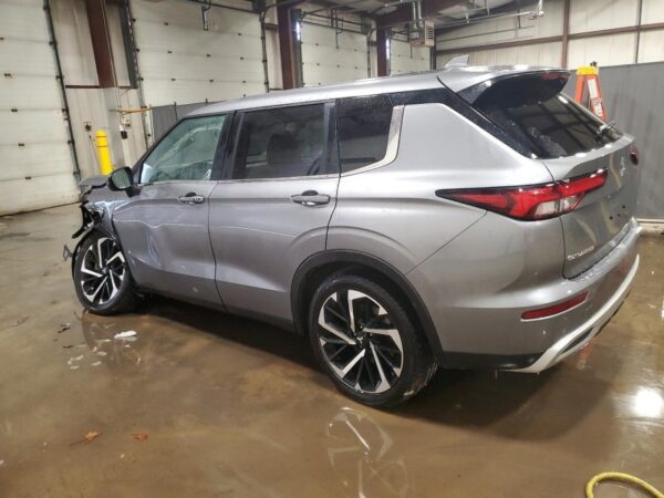 MITSUBISHI OUTLANDER SILVER - JA4J4VA83RZ028470