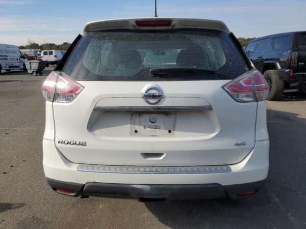 NISSAN ROGUE WHITE - 5N1AT2MV2FC836439