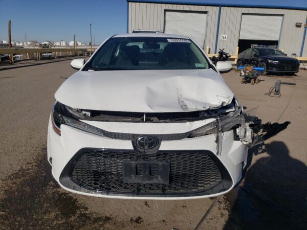 TOYOTA COROLLA WHITE - 5YFEPMAE0NP370798