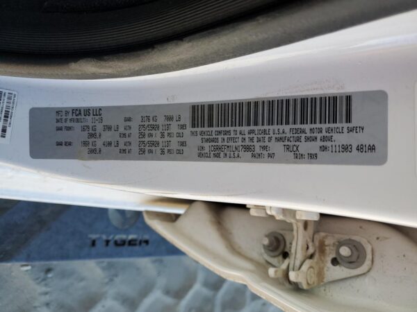RAM 1500 WHITE - 1C6RREFM1LN179863