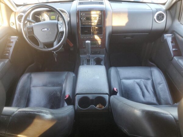 FORD EXPLORER GRAY - 1FMEU75858UA01260
