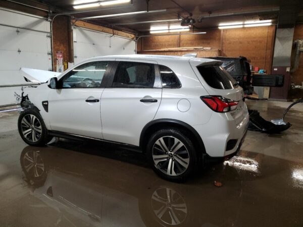 MITSUBISHI OUTLANDER SILVER - JA4ARUAU2NU018805