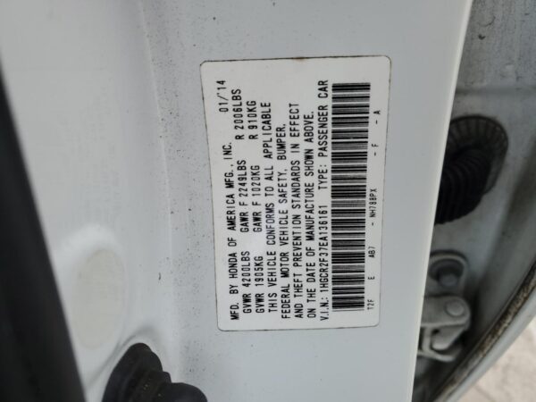 HONDA ACCORD WHITE - 1HGCR2F37EA136161