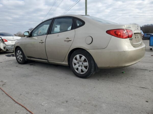HYUNDAI ELANTRA GOLD - KMHDU46D18U300329