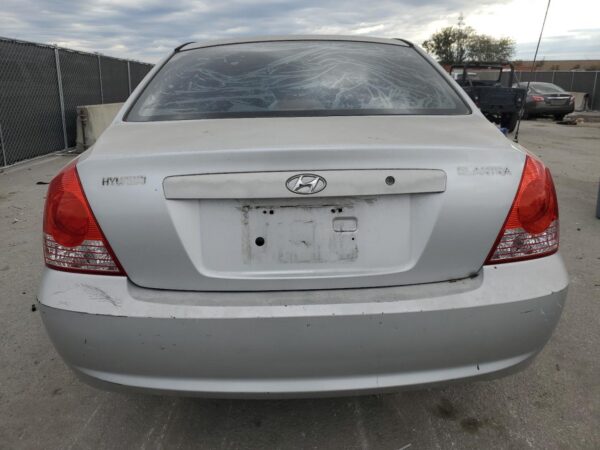HYUNDAI ELANTRA SILVER - KMHDN46D74U856684