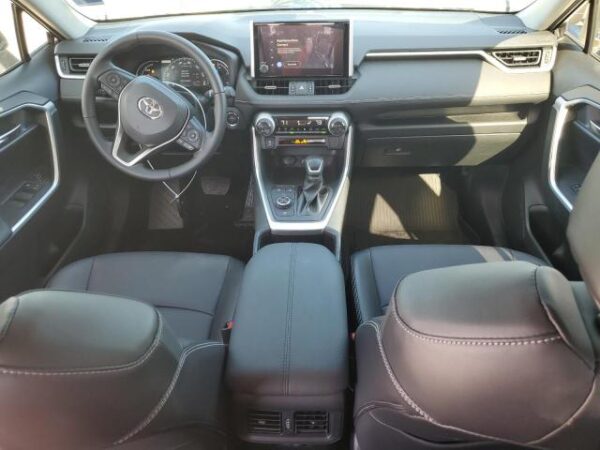 Toyota RAV4 2023 - JTMB6RFV9PD083557