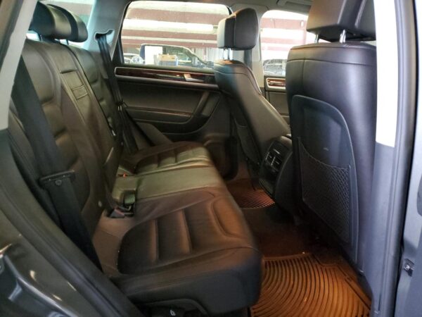 VOLKSWAGEN TOUAREG GRAY - WVGEF9BP9ED006670