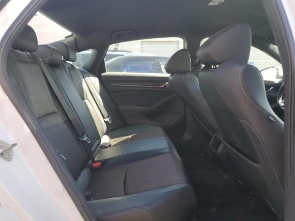 Honda Accord 2018 - 1HGCV1F35JA217398