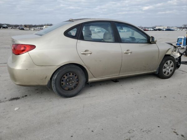 HYUNDAI ELANTRA GOLD - KMHDU46D18U300329