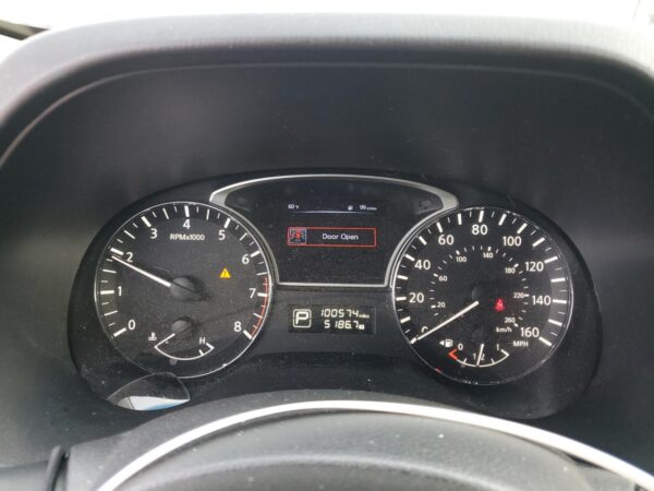 NISSAN PATHFINDER WHITE - 5N1AR2MN5FC704662