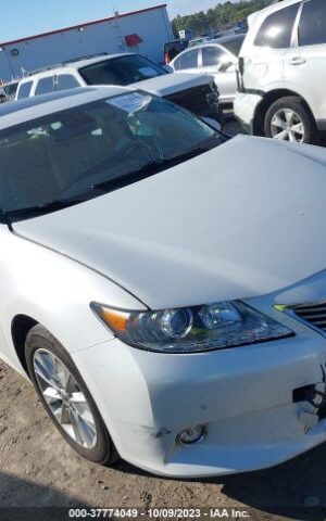 LEXUS ES 300H White - JTHBW1GG9F2099929