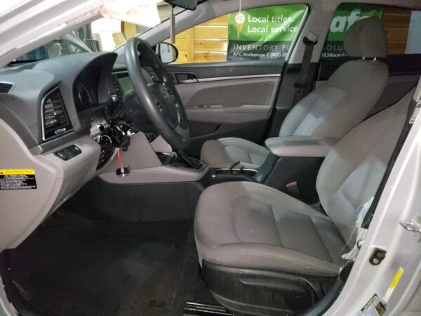 HYUNDAI ELANTRA SILVER - KMHD84LF9HU200621