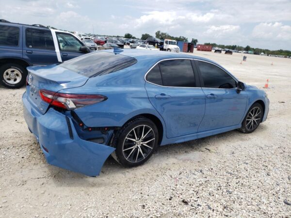 TOYOTA CAMRY BLUE - 4T1G11AKXRU235296