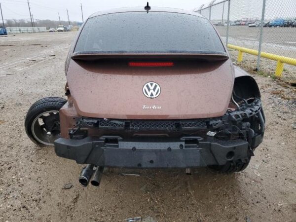 Volkswagen BEETLE 2016 - 3VWJ07AT2GM634100