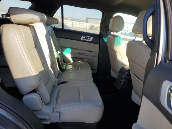 FORD EXPLORER GRAY - 1FMHK8D81BGA20758