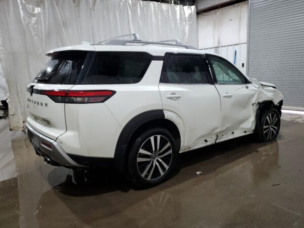 NISSAN PATHFINDER WHITE - 5N1DR3DKXRC217387