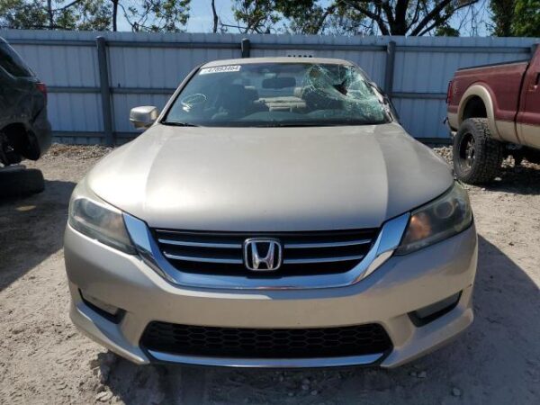 Honda Accord 2015 - 1HGCR2F80FA244165