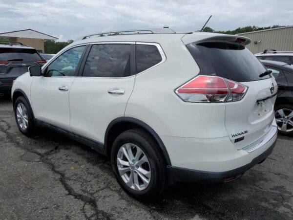 NISSAN ROGUE WHITE - 5N1AT2MV5FC842042
