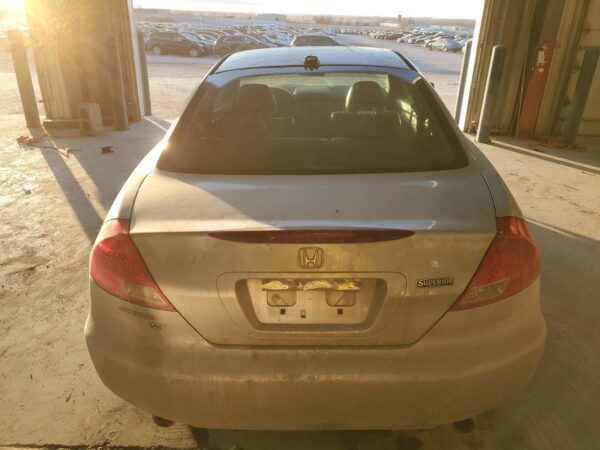 HONDA ACCORD SILVER - 1HGCM82617A006767