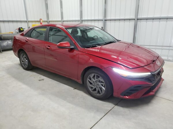 HYUNDAI ELANTRA RED - KMHLM4DG4RU671768