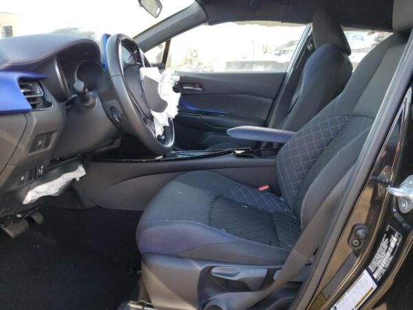 Toyota C-HR 2021 - NMTKHMBX9MR126040