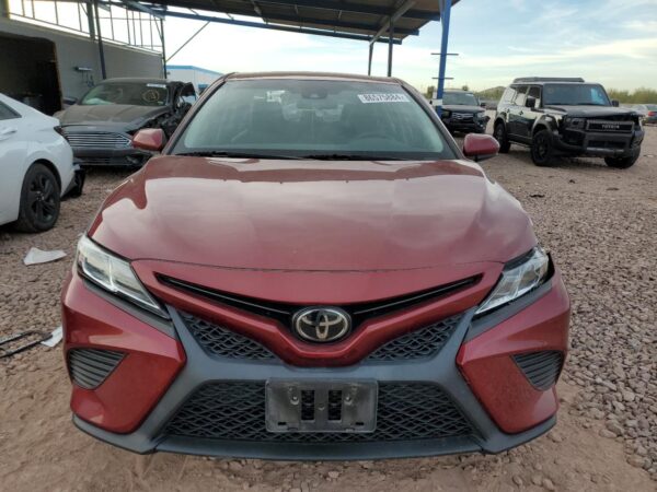 TOYOTA CAMRY MAROON - 4T1B11HK6JU646666