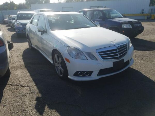 Mercedes-Benz E350  2010 White 3.5L — WDDHF8HB3AA103811